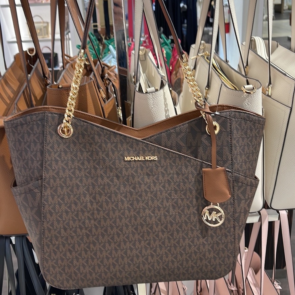 Michael Kors Jet Set Travel Large Chained Tote Shoulder Bag MK Brown 
NWT - Picture 14 of 16